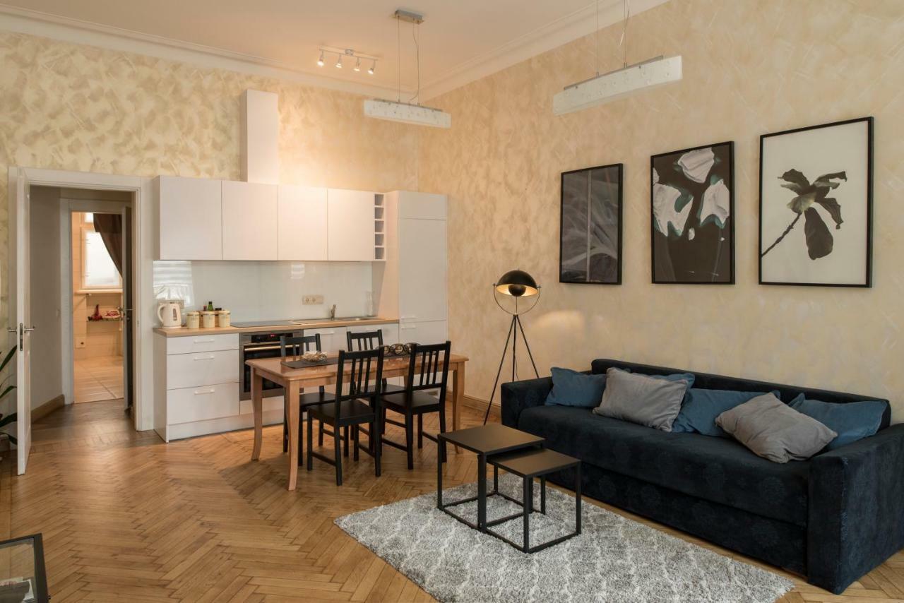 M Terrace Apartment *